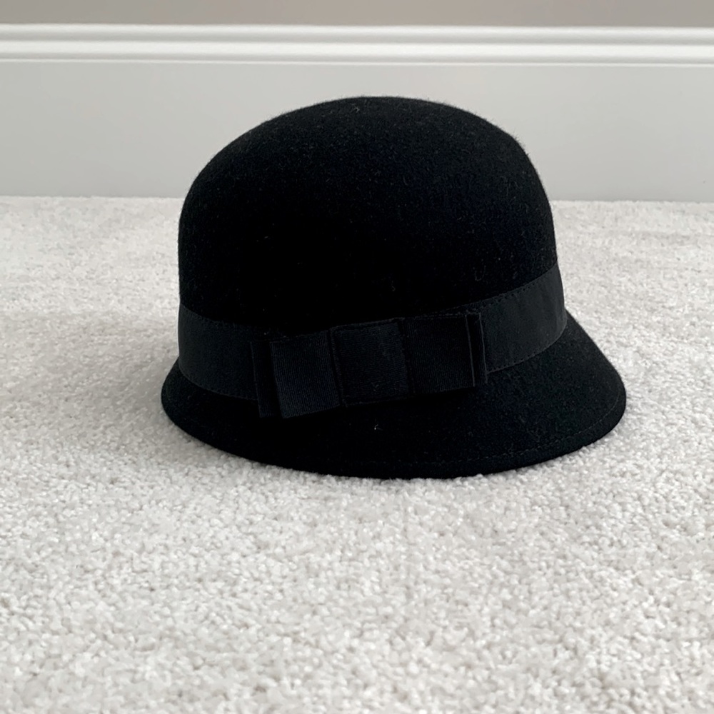 Black Derby Hat - Picture 1 of 3